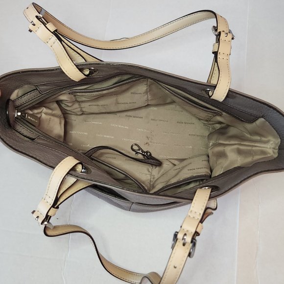 Authentic Coach Tote - Picture 3 of 4